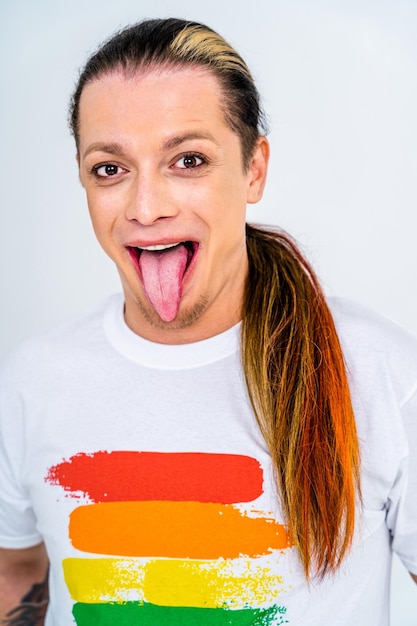 Photo portrait of a smiling young woman