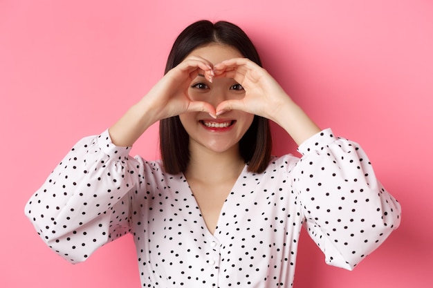 Photo portrait of a smiling young woman