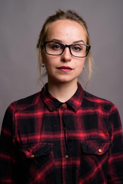 Portrait of a smiling young woman