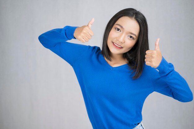 Portrait of a smiling young woman