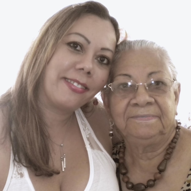 Photo portrait of two women