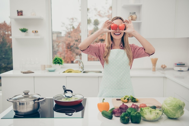 Photo portrait woman cooking