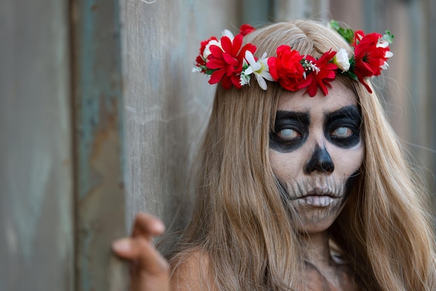 Portrait of woman make up ghost faceMexico City's Day of the Dead parade on Sunday honored those killed in two recent earthquakesThailand people