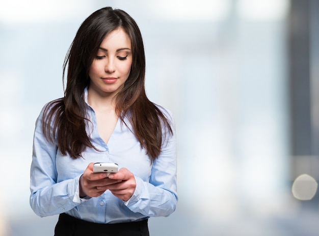 Portrait of a woman using a cellphone