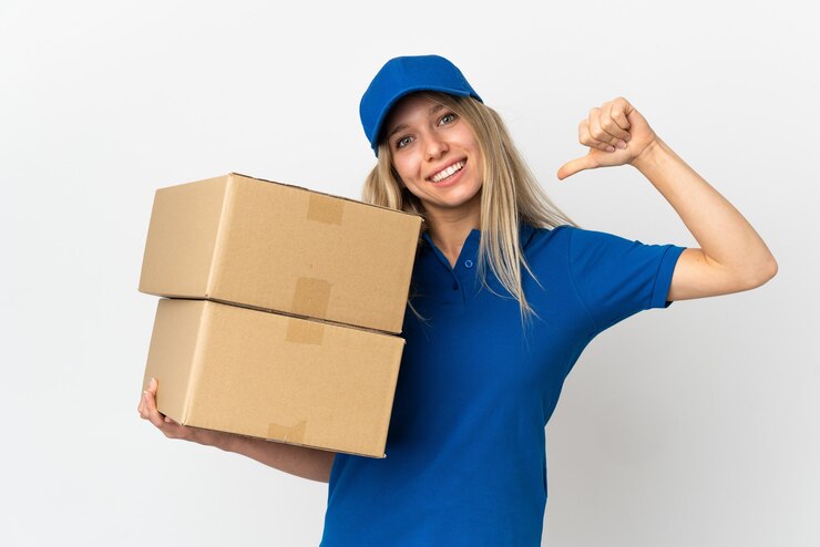 Photo portrait woman working as delivery courier