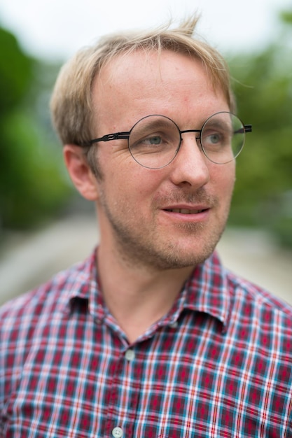 Portrait of young man wearing eyeglasses