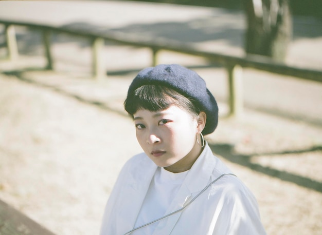 若い女性の肖像画