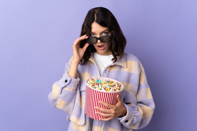 portret meisje met popcorn