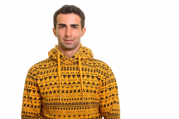 Portret van de jonge knappe Perzische mens die hoodie draagt