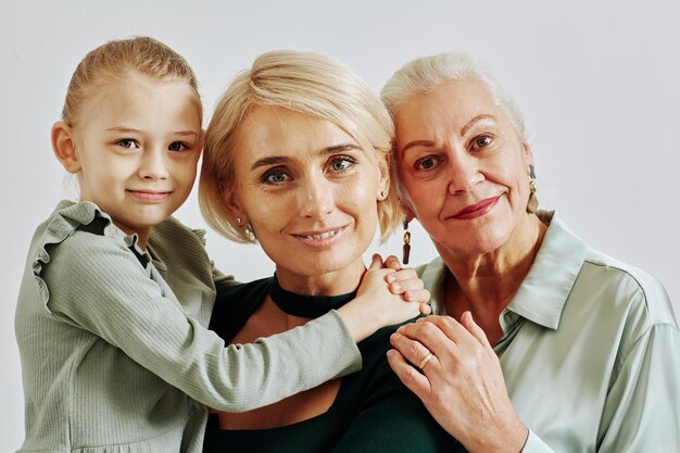 Portret van drie vrouwen