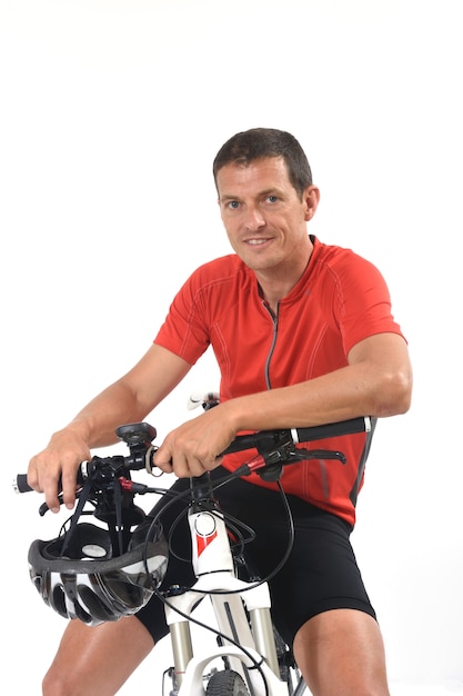 Portret van een fietser met mountainbike