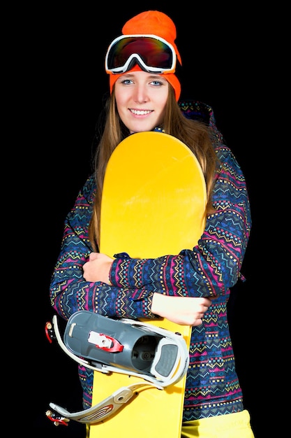 Foto portret van een glimlachende jonge vrouw