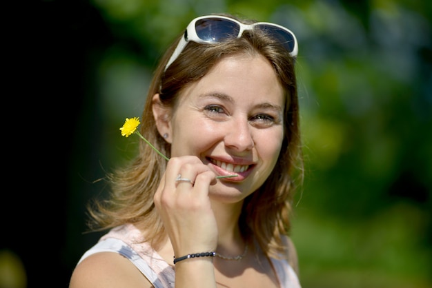 Portret van een jonge vrouw