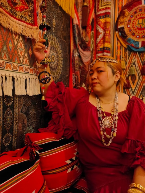 Foto portret van een vrouw in traditionele kleding