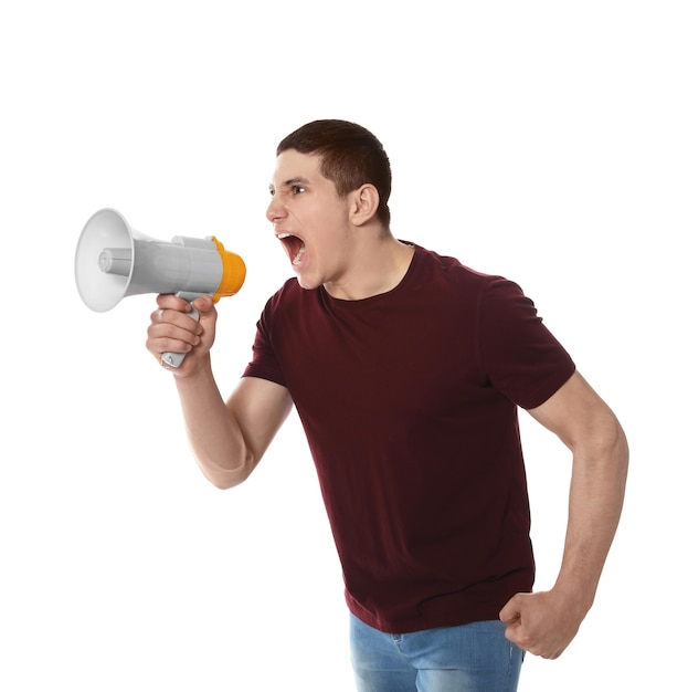 Portret van emotionele man met megafoon op witte achtergrond