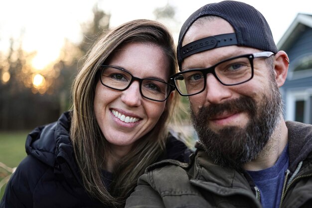 Foto portret van getrouwde man en vrouw