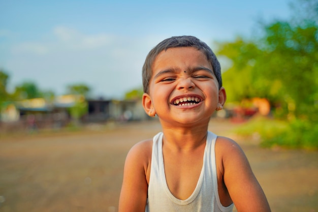 Portret van Indiase kleine jongen