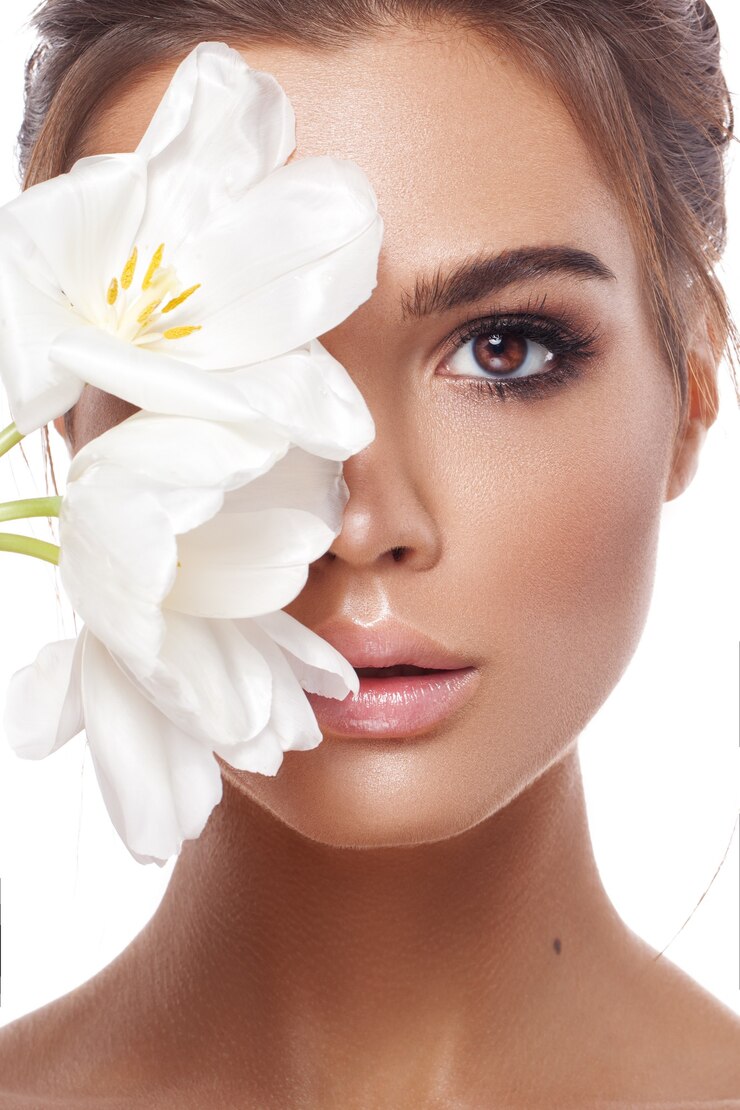 Foto portret van model met natuurlijke make-up