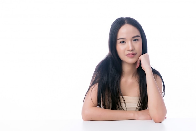 Portret van mooie aziatische meisje