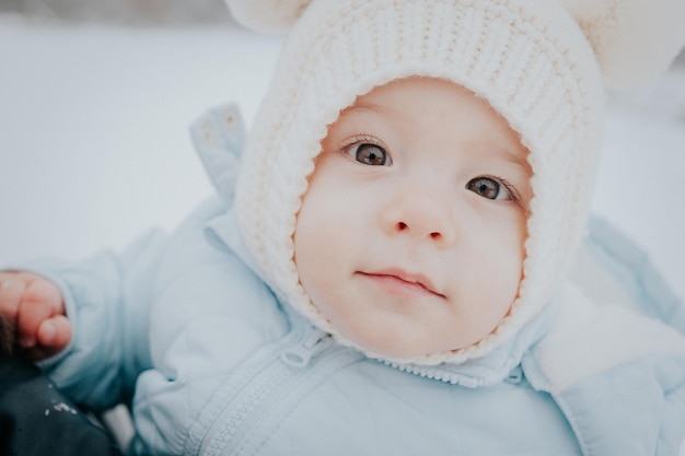 Portret van schattige babyjongen