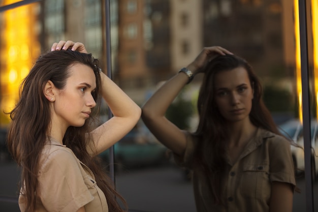 portret van stijlvolle vrouw