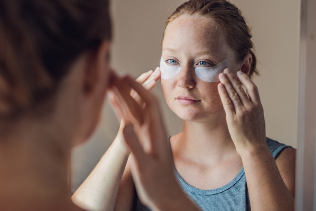 Portret van vrouw met ooglapjes