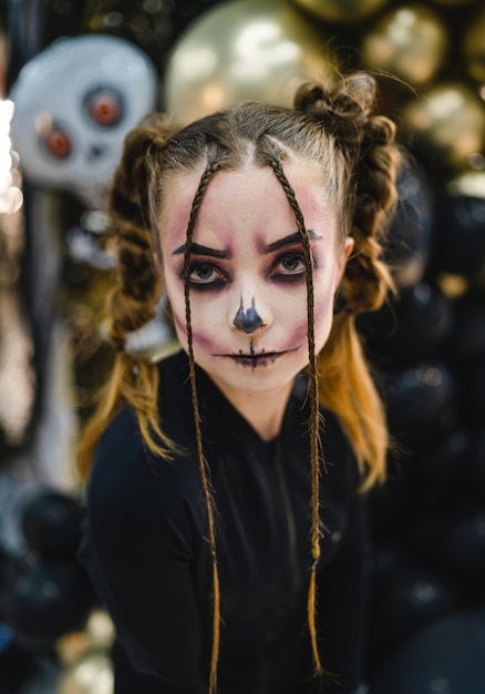 Foto portret van vrouwen halloween make-up enge vrouw gezicht voor feest