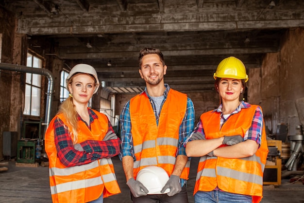 Foto portret van werkende mensen