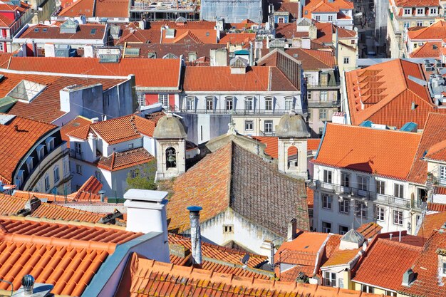 Orizzonte panoramico del portogallo di lisbona dal belvedere di sao jorge del castello di san giorgio