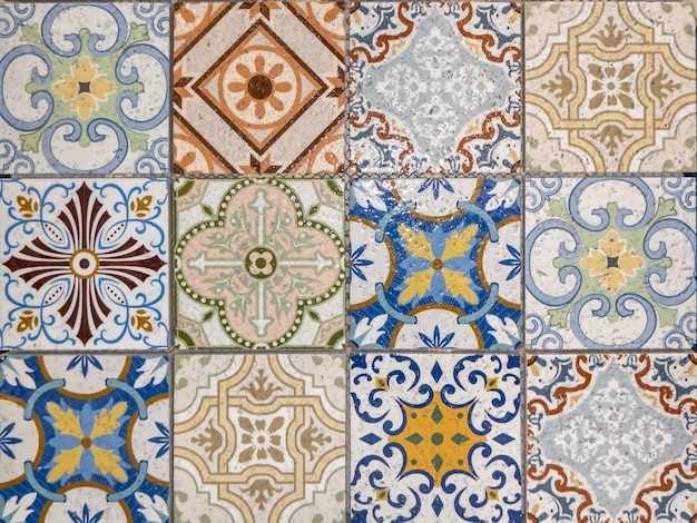 Photo portuguese tiles pattern square seamless floral colorful tile design in azulejos vintage geometric ceramics