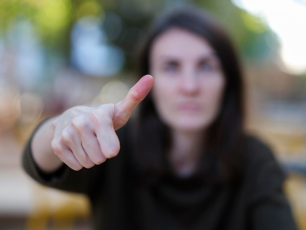 Foto positief denkende vrouw