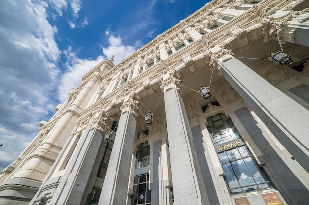 Foto ufficio postale, il municipio di madrid o l'ex palazzo delle comunicazioni, spagna, fontana di cibeles