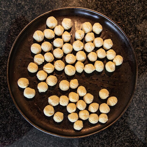 Polpette di patate croquet secondo piatto crocchette di verdure francia cibo fresco porzione pasto sano