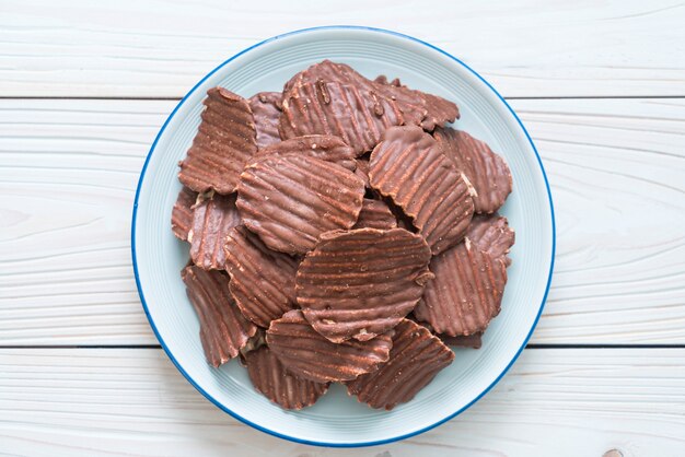 potato chips with chocolate