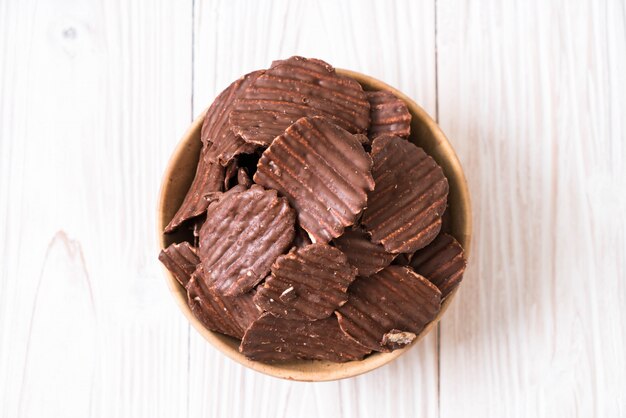 potato chips with chocolate