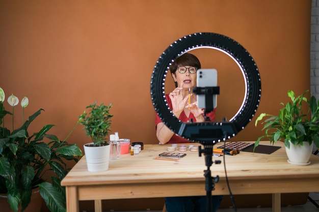 Potplant op tafel thuis