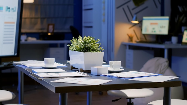 Photo potted plant on table