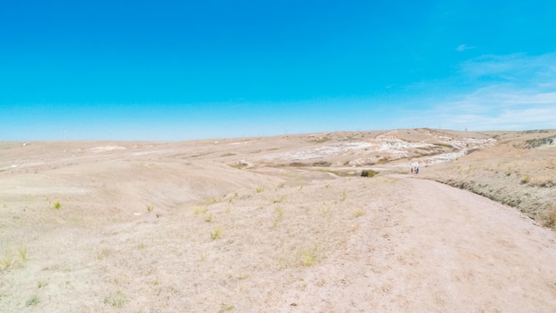 Точка зрения POV - поход по выходным в парке Paint Mines Interpretive в Колорадо.