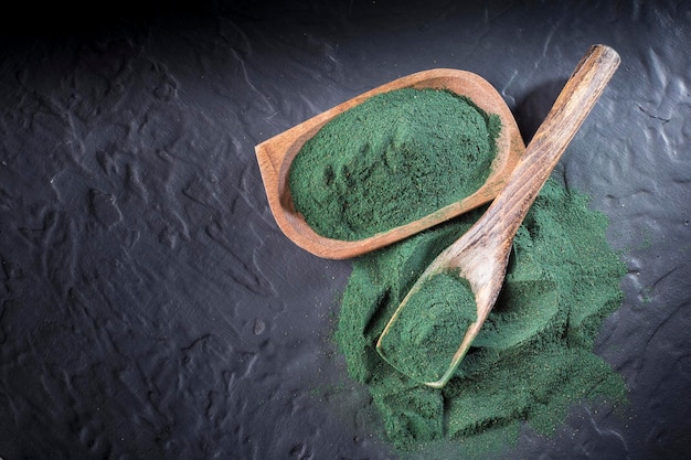 Powder tablets and infusion of spirulina