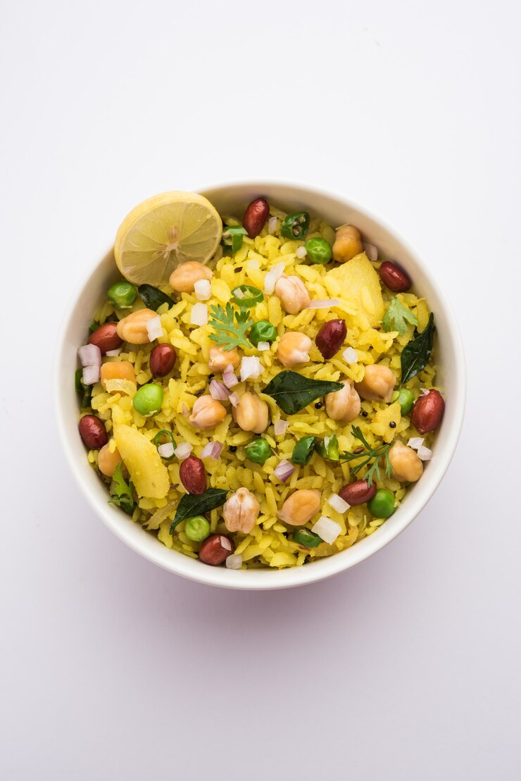 Photo power kabuli chana poha or protein rich choley pohe, popular maharashtrian, indian breakfast recipe, selective focus