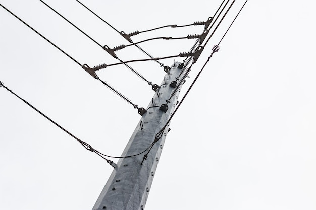 Power line unie op een stalen toren