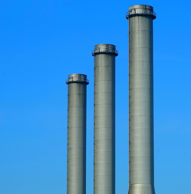 Photo power station against blue sky