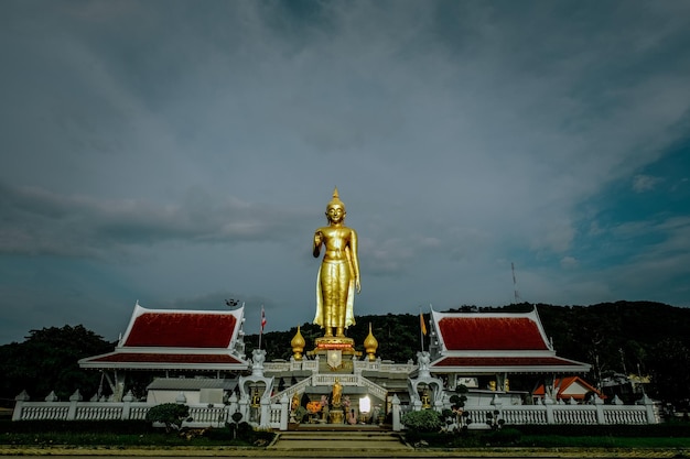 Pra buddha mongkol maharaj