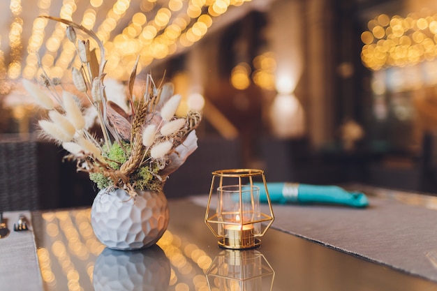 Foto prachtig gediende tafel in een restaurant