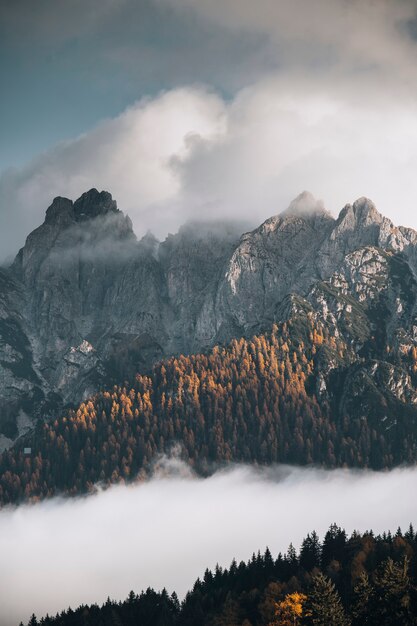 Prachtig landschap met wolken, Dolomieten, Italië