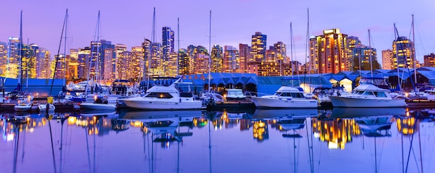 Foto prachtig panoramisch uitzicht in vancouver downtown british columbia canada