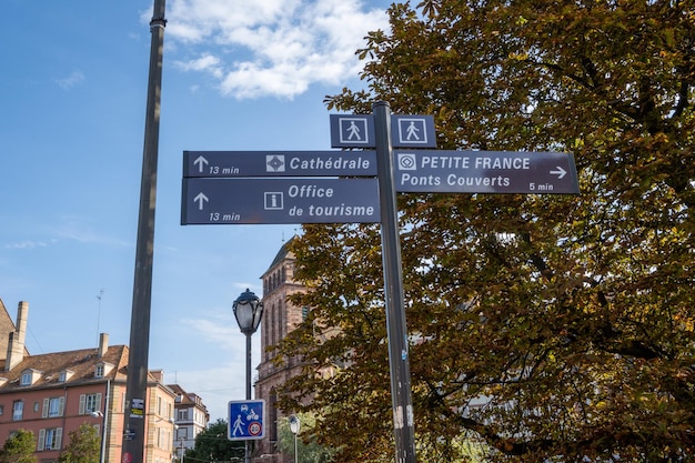 Prachtig straatbeeld van de beroemde bezienswaardigheid van Straatsburg in Frankrijk 28 oktober 2022