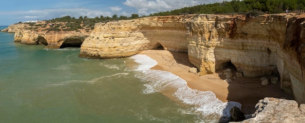 Prachtig uitzicht op de Portugese kust in de Algarve