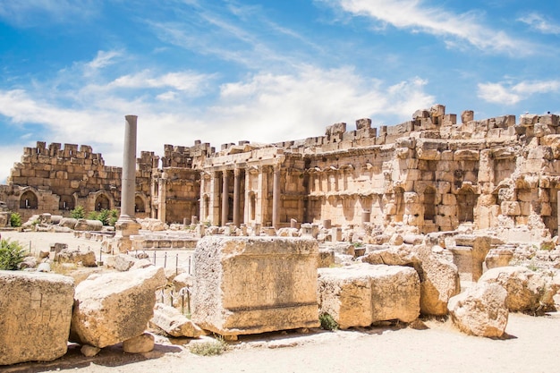 Foto prachtig uitzicht op de romeinse ruïnes van baalbek in baalbek, libanon