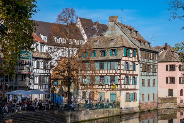 Prachtig uitzicht op de straat van de beroemde bezienswaardigheid van Straatsburg in Frankrijk 28 oktober 2022